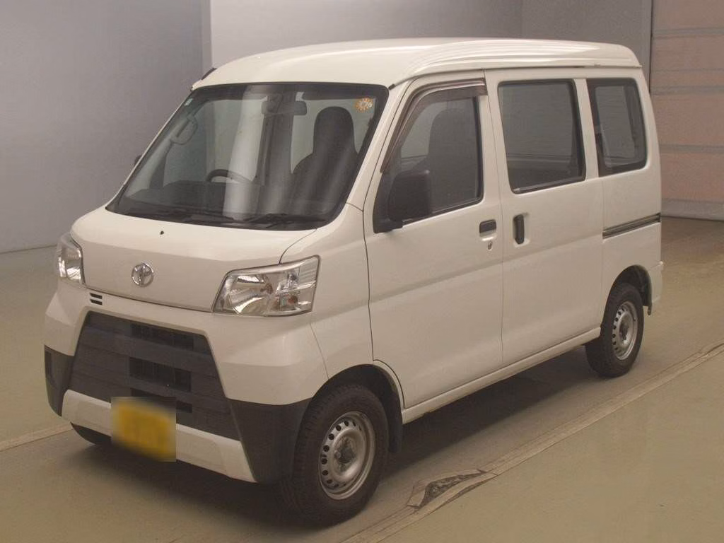 TOYOTA PIXIS VAN