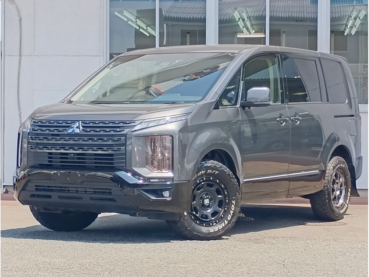 MITSUBISHI DELICA D:5