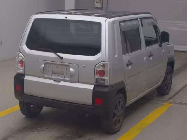 DAIHATSU NAKED