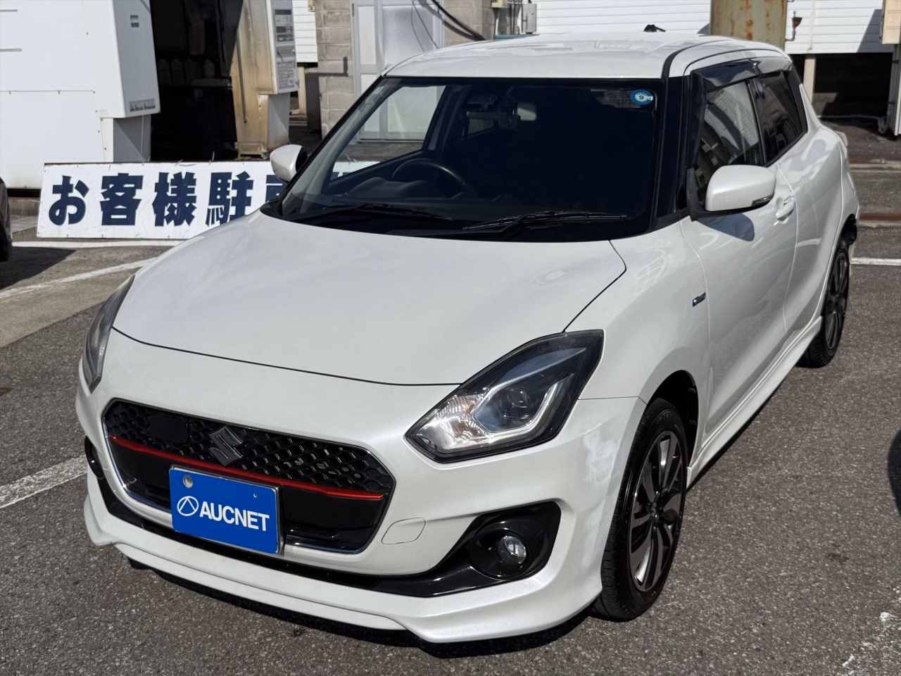 SUZUKI SWIFT