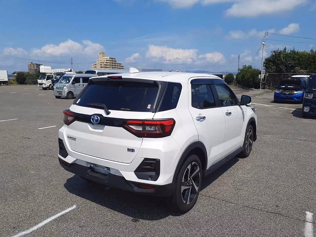 TOYOTA RAIZE