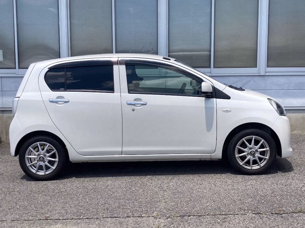 TOYOTA PIXIS EPOCH