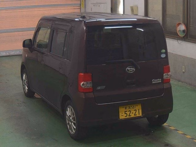 DAIHATSU MOVE CONTE