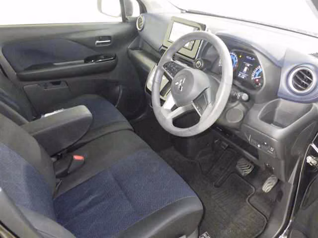 MITSUBISHI EK X