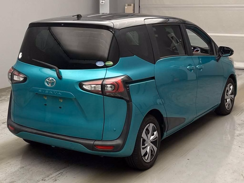 TOYOTA SIENTA