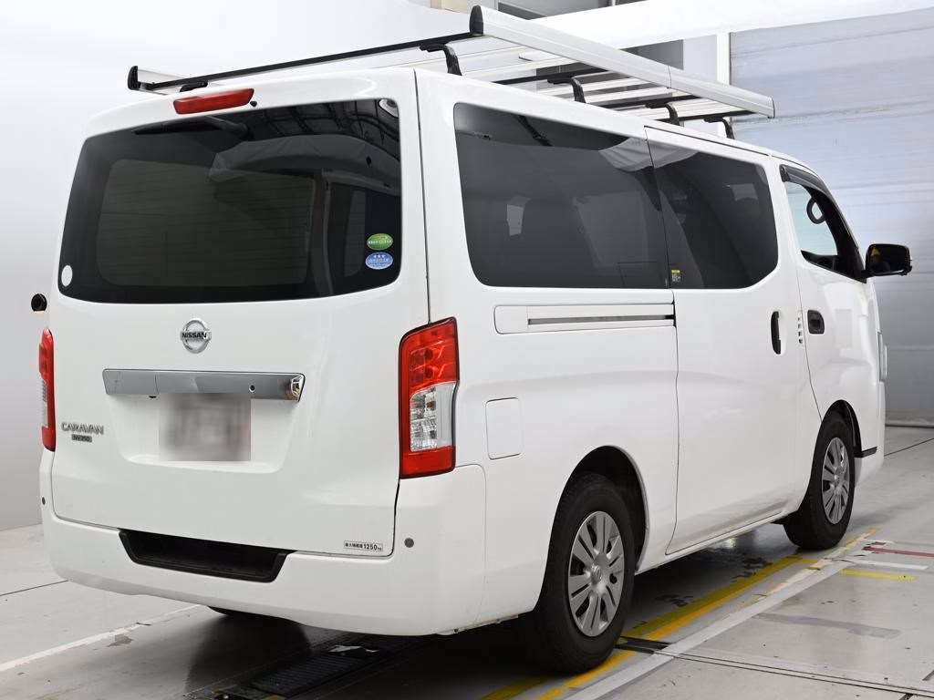 NISSAN NV350 CARAVAN