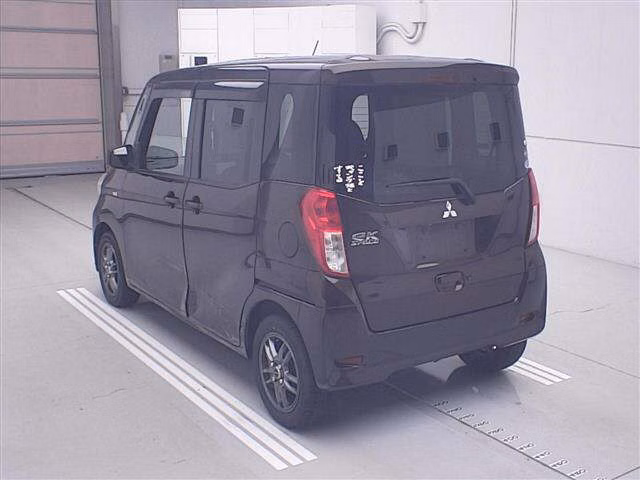 MITSUBISHI EK SPACE