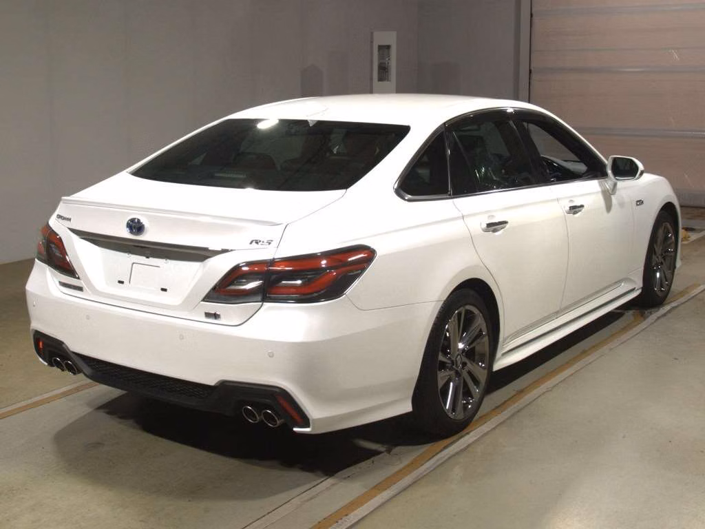 TOYOTA CROWN