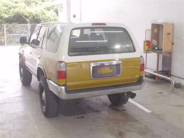 TOYOTA HILUX SURF
