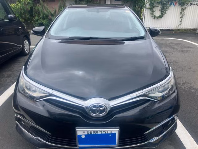 TOYOTA AURIS