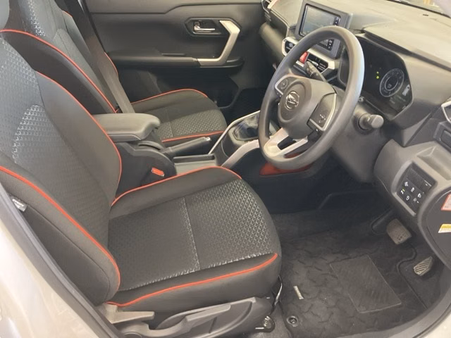 DAIHATSU ROCKY