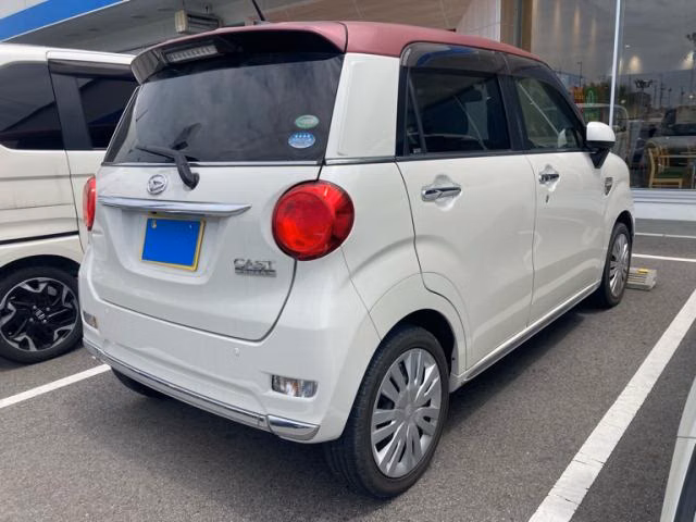 DAIHATSU CAST
