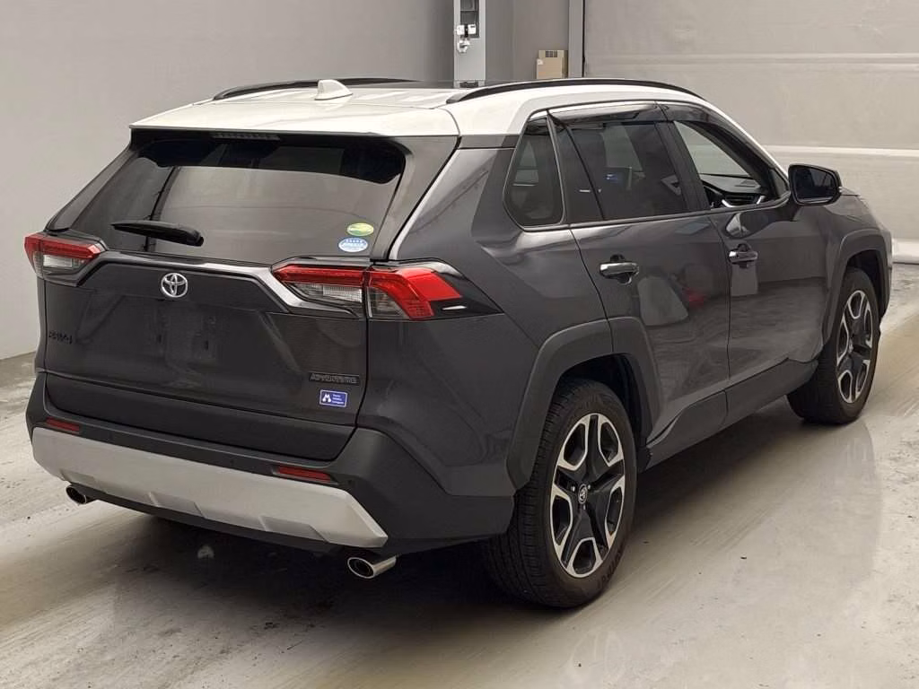 TOYOTA RAV4