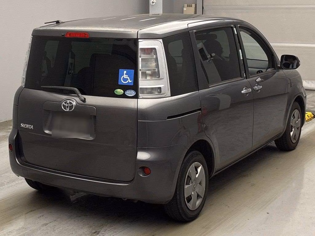 TOYOTA SIENTA