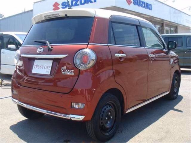 DAIHATSU CAST