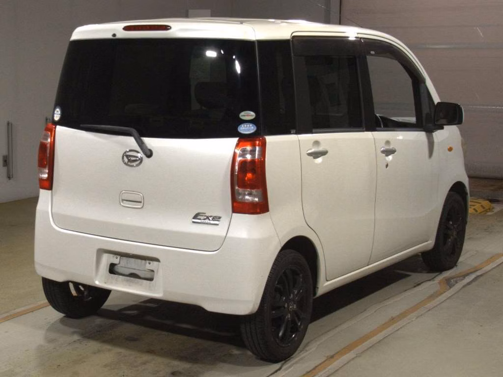 DAIHATSU TANTO EXE