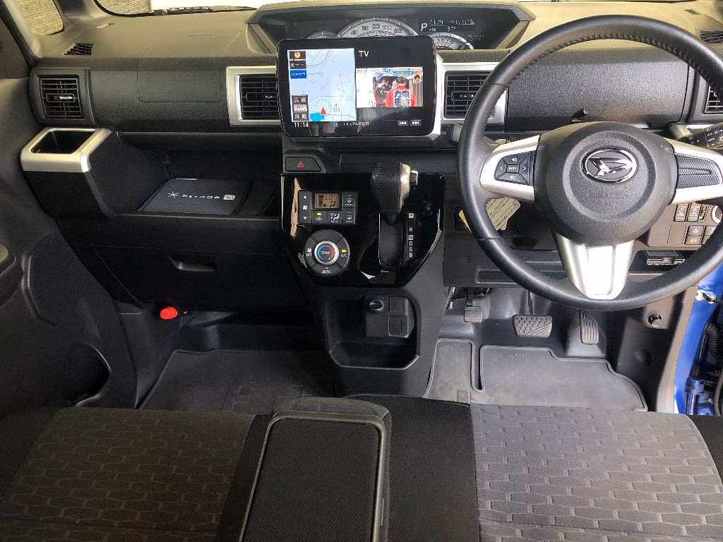 DAIHATSU WAKE