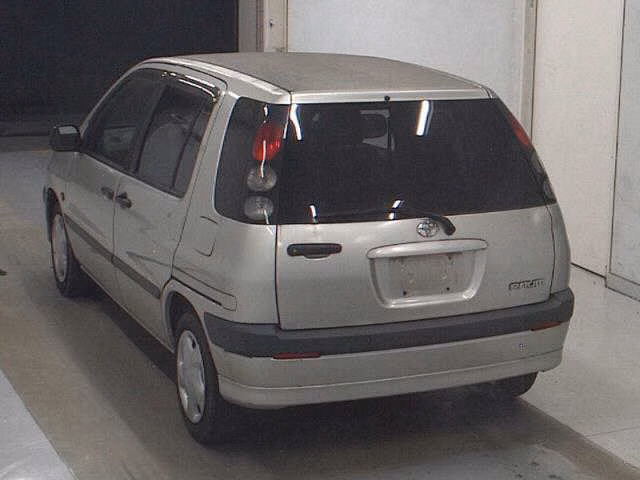 TOYOTA RAUM