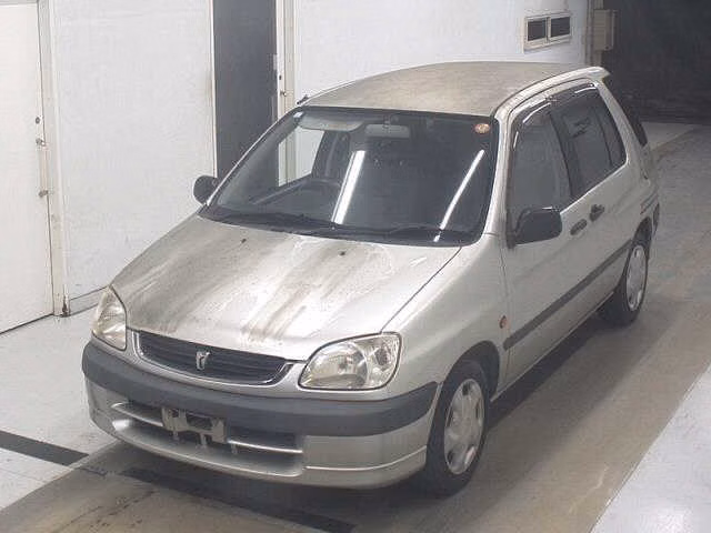 TOYOTA RAUM