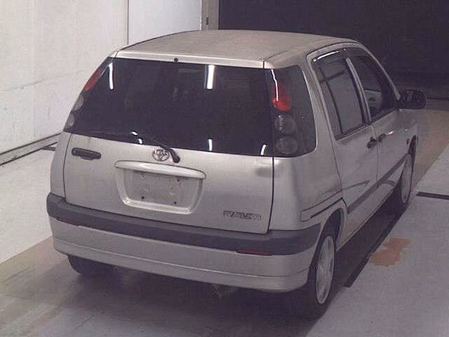 TOYOTA RAUM
