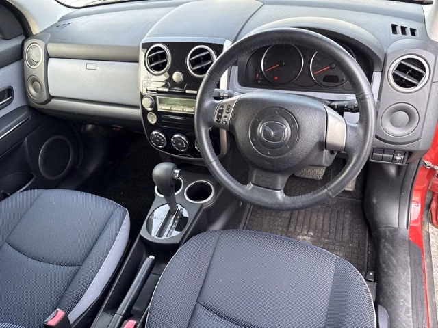 MAZDA VERISA
