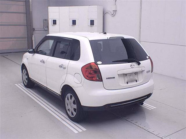 MAZDA VERISA