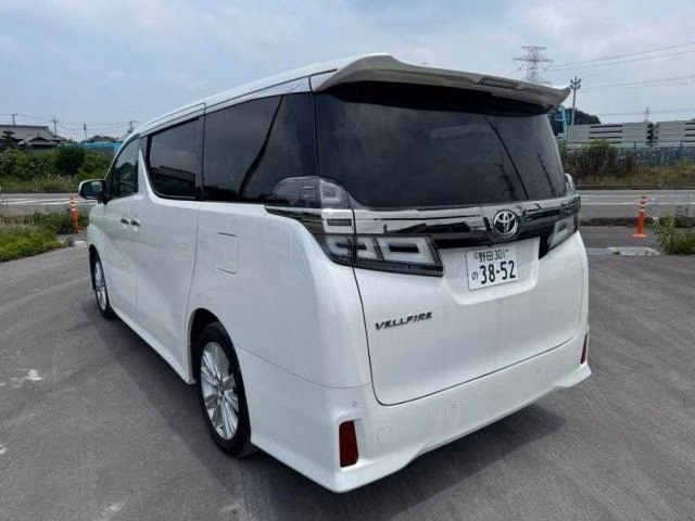TOYOTA VELLFIRE