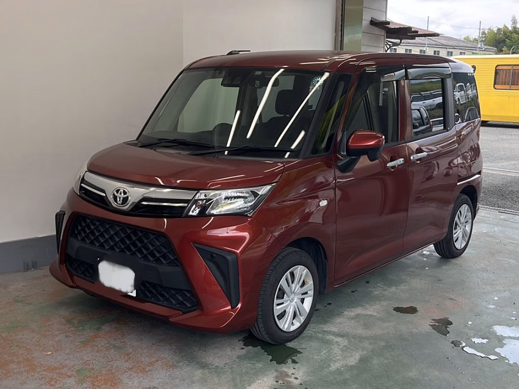 TOYOTA ROOMY