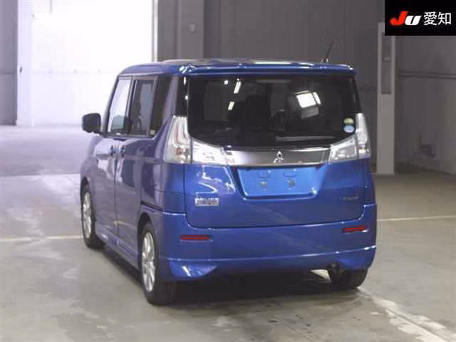 MITSUBISHI DELICA D:2