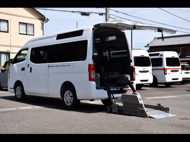 NISSAN NV350 CARAVAN