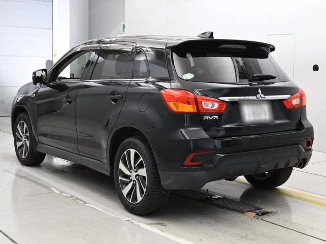 MITSUBISHI RVR