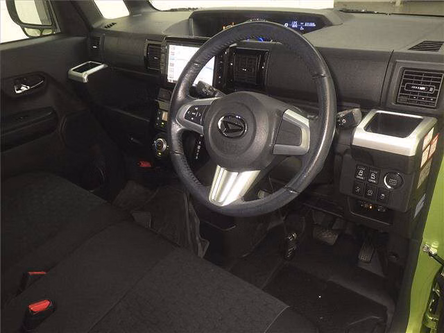 DAIHATSU WAKE
