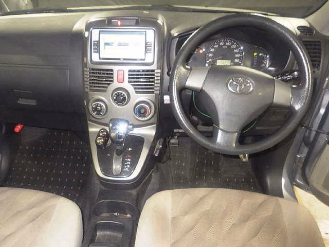 TOYOTA RUSH