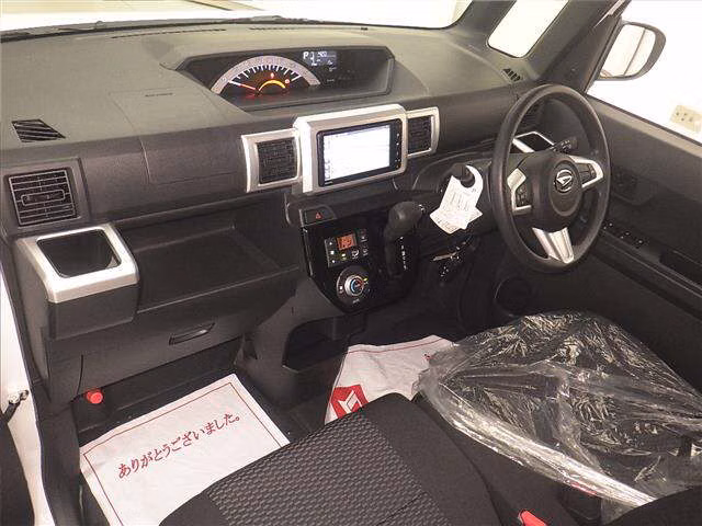 DAIHATSU WAKE