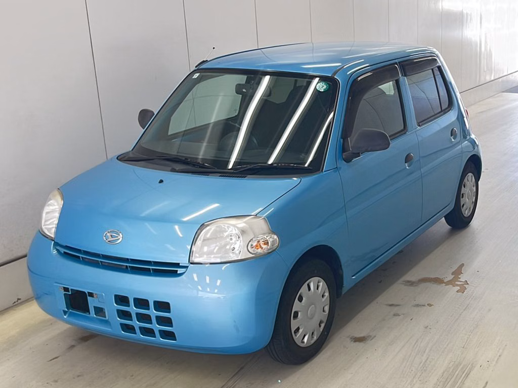 DAIHATSU ESSE