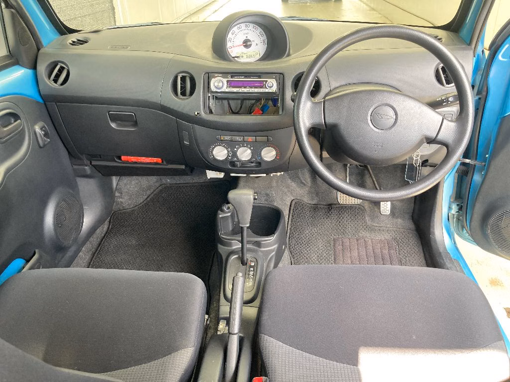 DAIHATSU ESSE