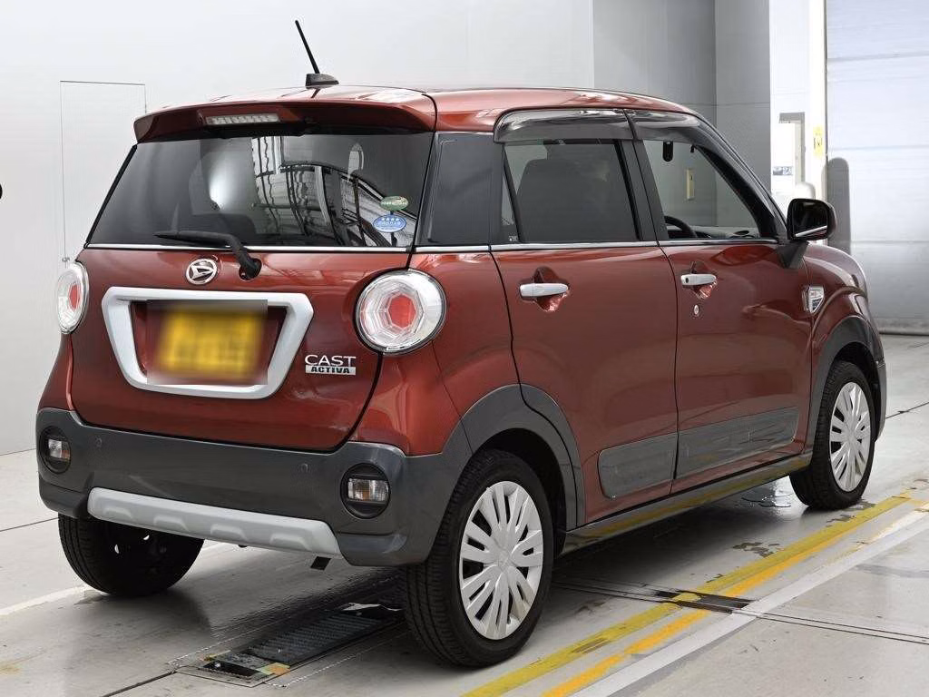 DAIHATSU CAST