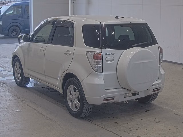 TOYOTA RUSH