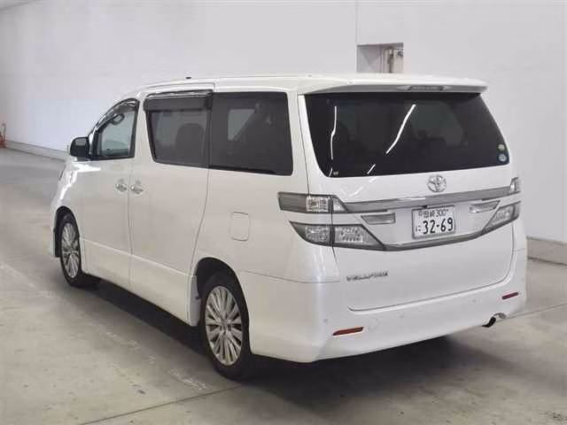 TOYOTA VELLFIRE