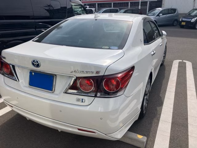 TOYOTA CROWN