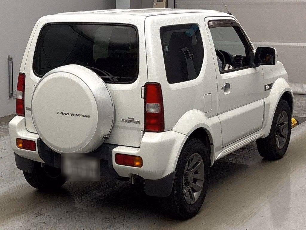 SUZUKI JIMNY SIERRA