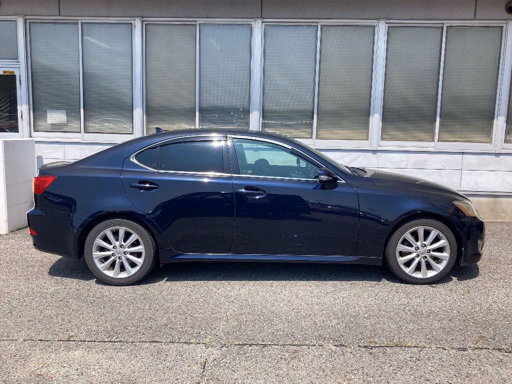 LEXUS IS250