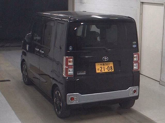 TOYOTA PIXIS MEGA