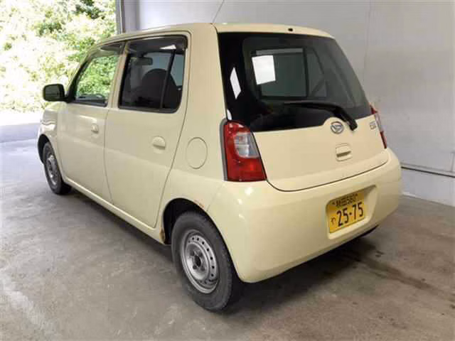 DAIHATSU ESSE