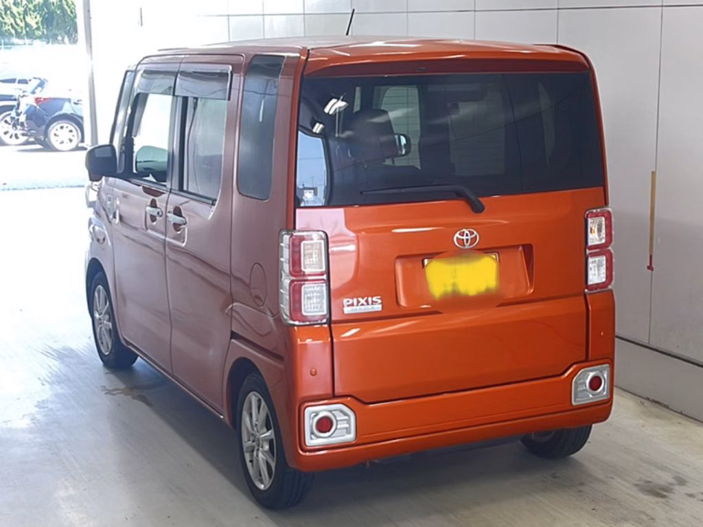 TOYOTA PIXIS MEGA