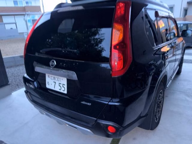 NISSAN X-TRAIL