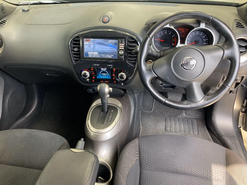 NISSAN JUKE