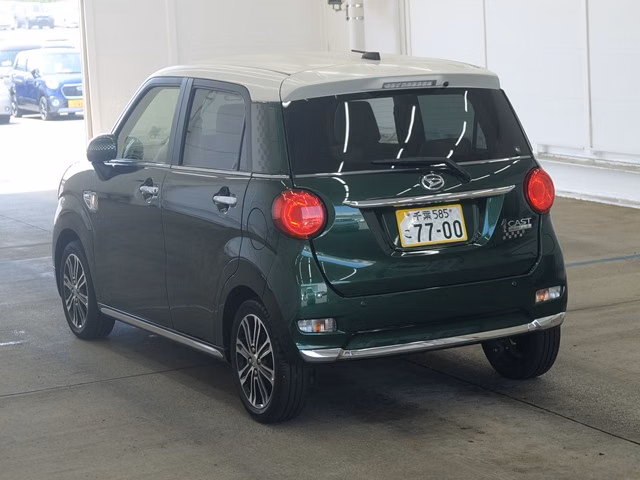 DAIHATSU CAST