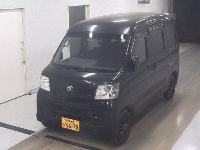 TOYOTA PIXIS VAN