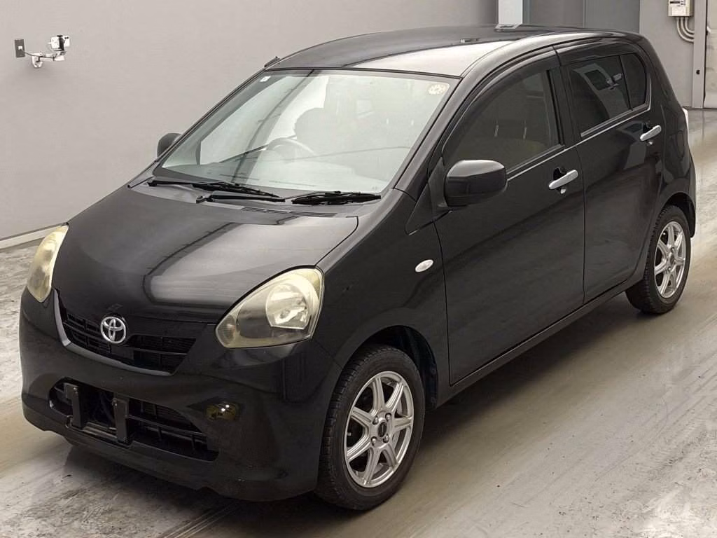 TOYOTA PIXIS EPOCH